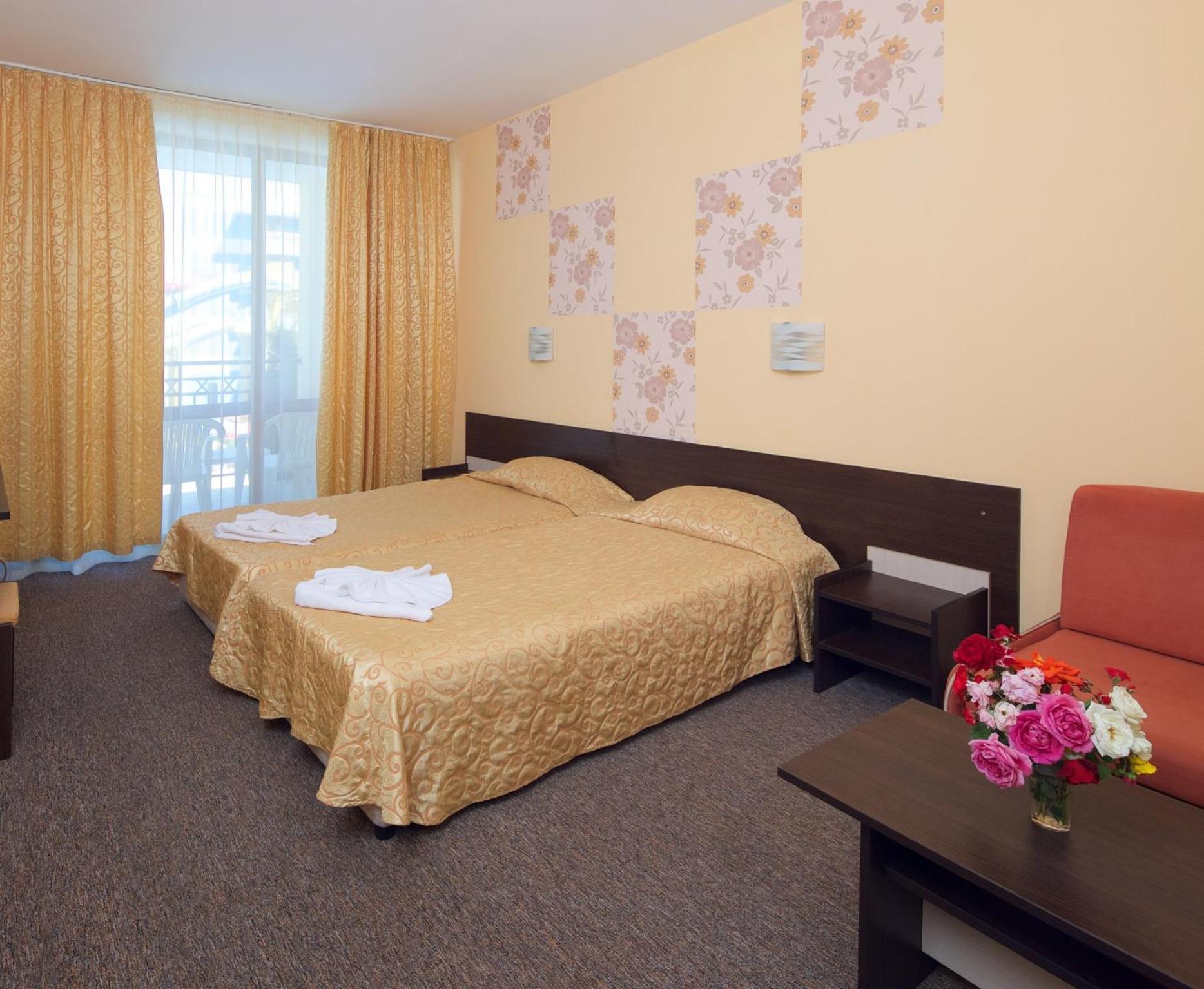 Yavor Palace Hotel Pantai Sunny Bagian luar foto