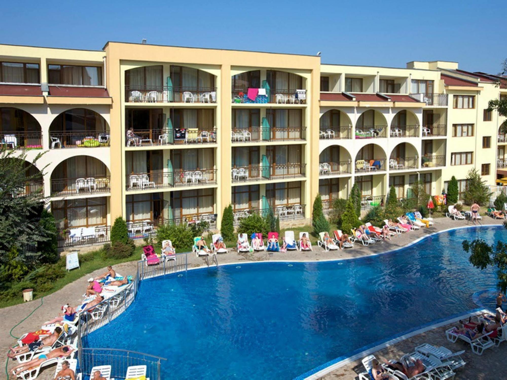 Yavor Palace Hotel Pantai Sunny Bagian luar foto