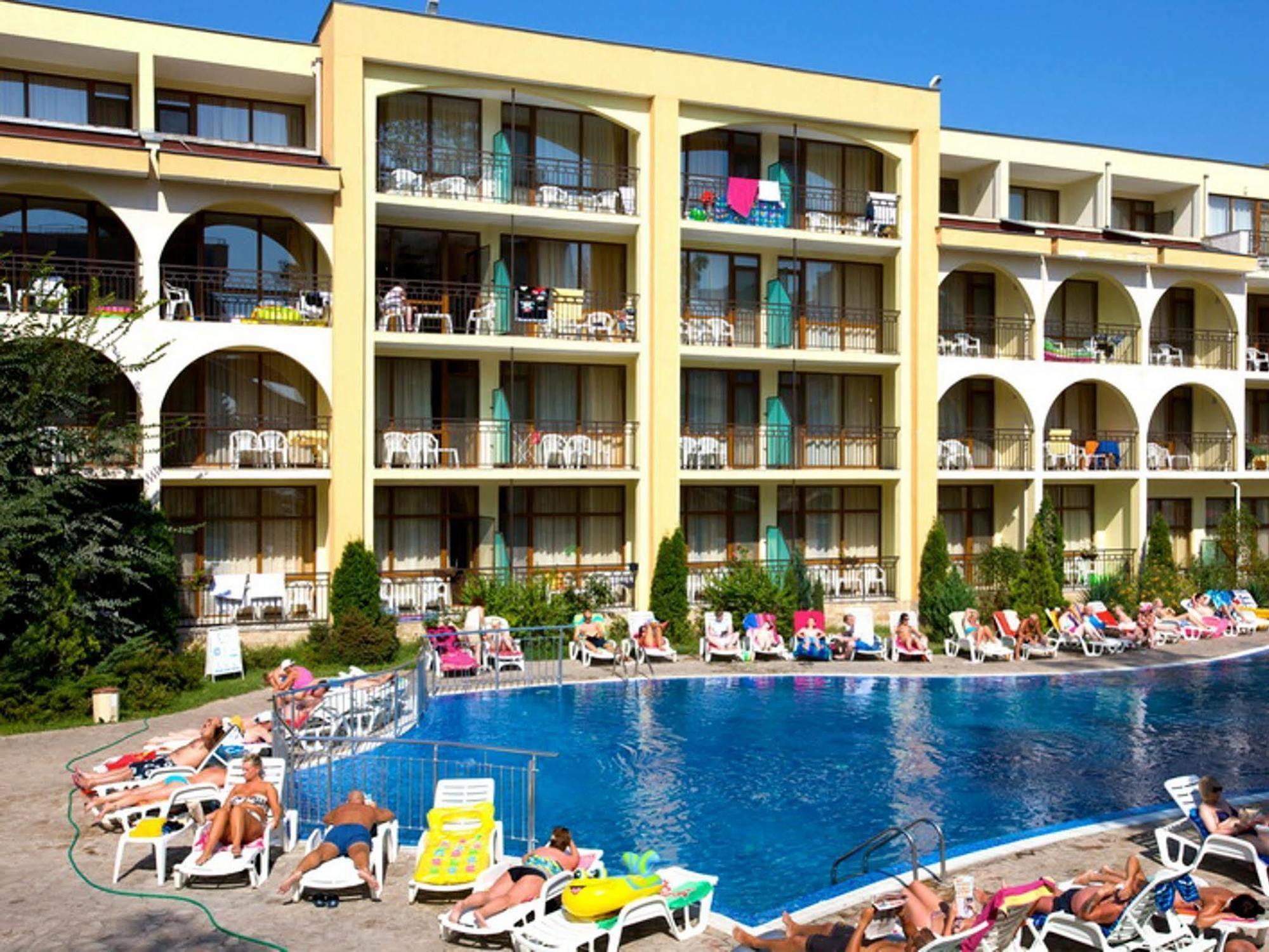 Yavor Palace Hotel Pantai Sunny Bagian luar foto